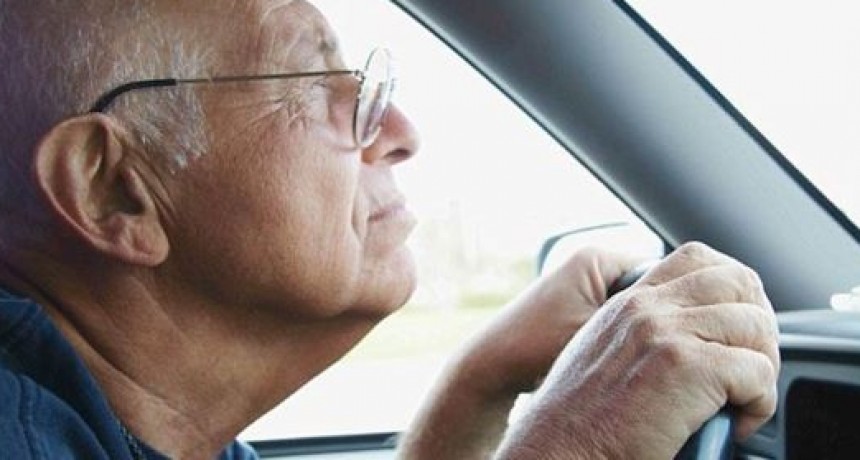 Los adultos mayores y la conducción