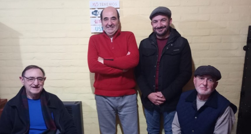 TALLER DE TEATRO DE ALL BOYS - Dialogamos con Daniel Ayerza y con integrantes del Grupo Calden 