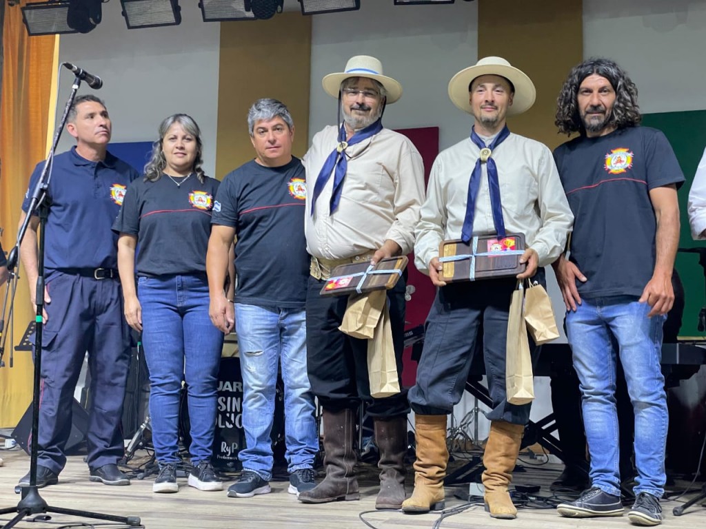 SEIA Y FIORI PRIMEROS OTRA VEZ 