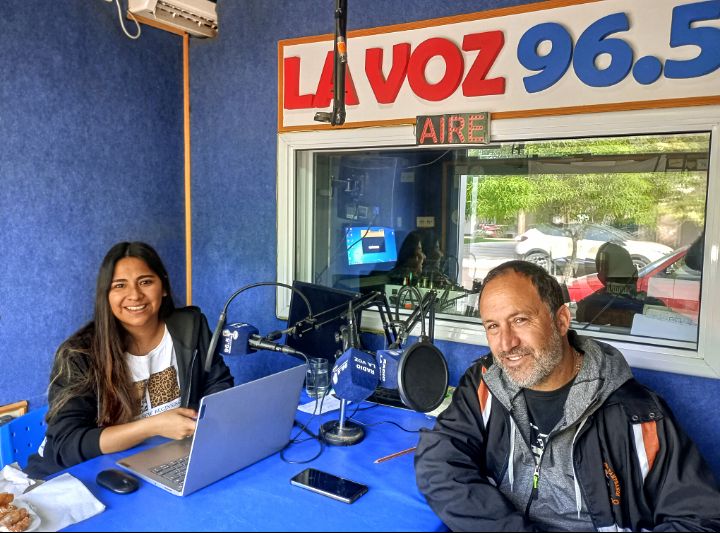  El director de Deportes Municipales visitó los estudios de La Voz