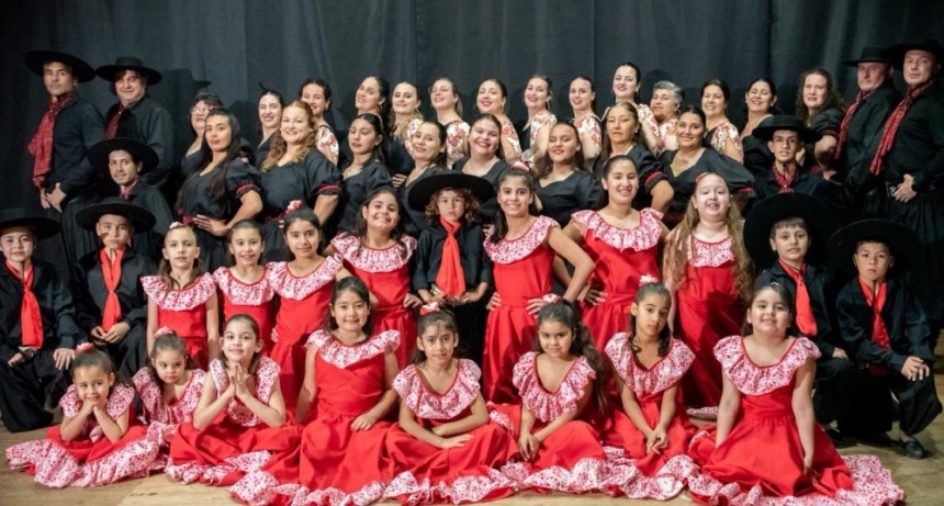 Peña Cierre de año  Amancay 2025: una noche de emociones, danza y tradición