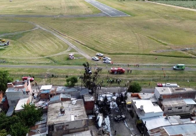 La impactante huella en la pista y la maniobra que evitó una tragedia peor: los últimos metros del avión en San Fernando