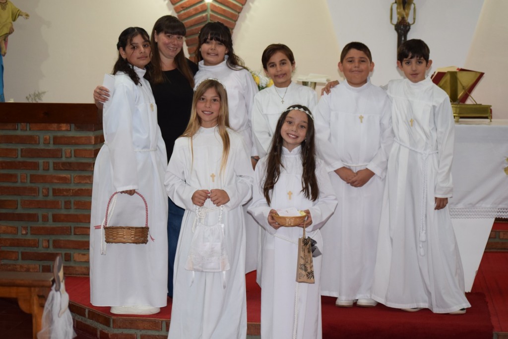 Primera Comunión en Monte Nievas
