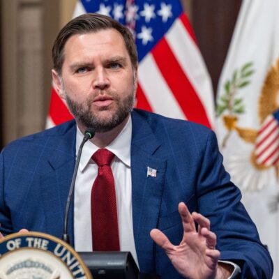 dice que los extraterrestres son “demonios”