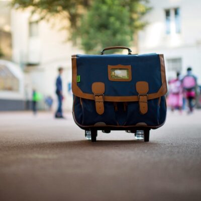 París suspende a unos 80 asistentes escolares en tres meses por abusos sexuales y violencia