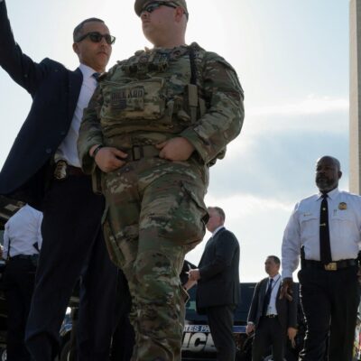 Balean a una persona a pocas cuadras de la Casa Blanca, junto al monumento a Washington